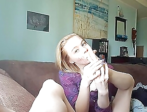 All Natural Teen Enjoys Afternoon By Licking Her Cute Toes In the sky Camera