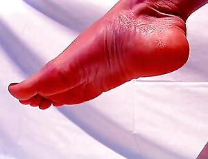 Watch As A These Soft Delicate Feet Get Shown Off On Her Bed