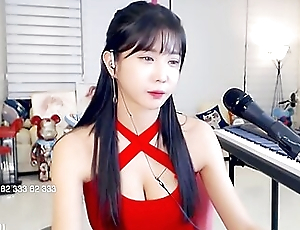Lovely Korean Singer In Sexy Red Dress Exposes The brush Fearsome Asian Feet Round The Cam